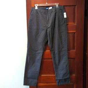 Men's Slim Taper Built-In Flex Pull-On Chino Large